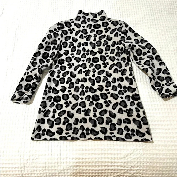 Tahari Sweater Womens Small White Black Animal Print Viscose Mock Neck Pullover - Picture 1 of 5